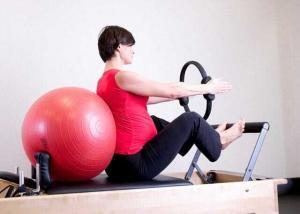Поддържане на физическа активност и оптимално тегло по време на бременност